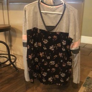 Maurice’s long sleeve t-shirt